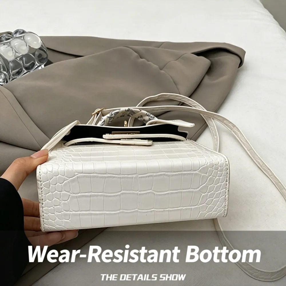 White croc texture crossbody bag with wear-resistant bottom