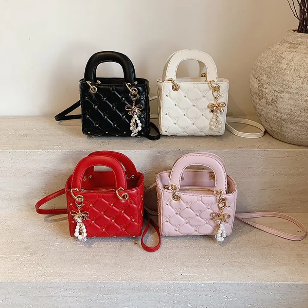 PU leather handbags in white black red and pink