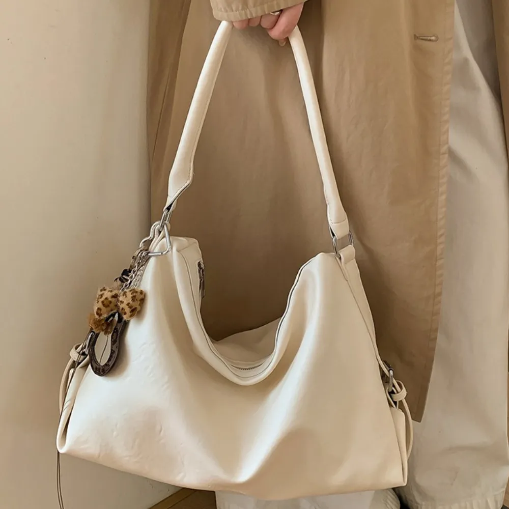 White leather shoulder bag with smooth leather finish